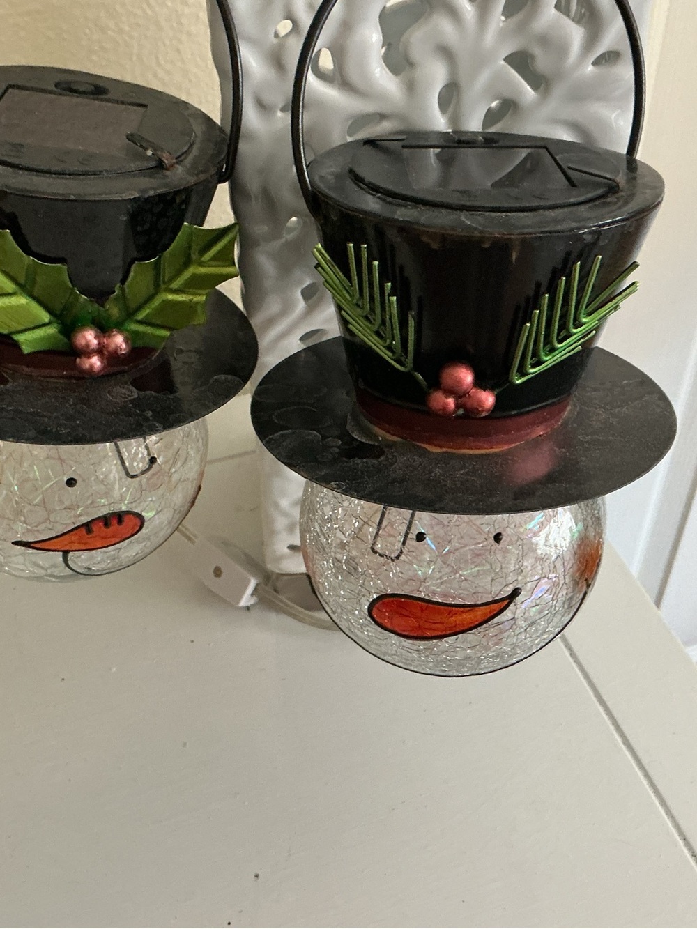 Set of 2 snowman solar lights